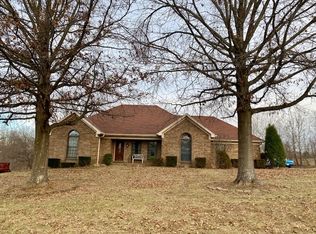 1504 Stone Ridge Dr, Georgetown, IN 47122