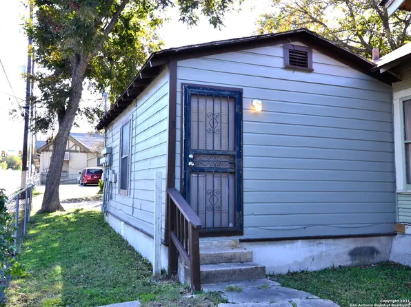 906 W Kings Hwy #3, San Antonio, TX 78201