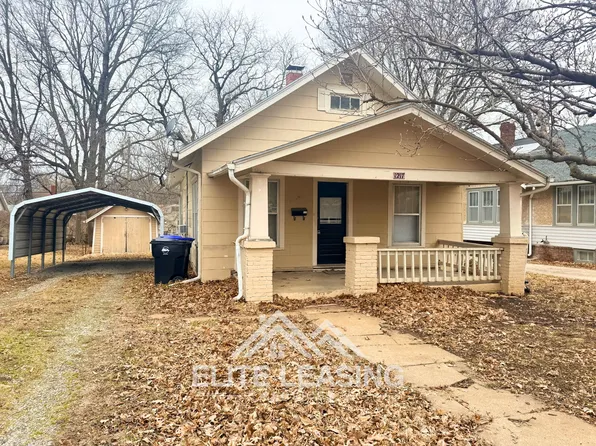 1217 SW Randolph Ave, Topeka, KS 66604
