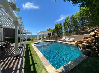 16879 Calle De Sarah, Pacific Palisades, CA 90272