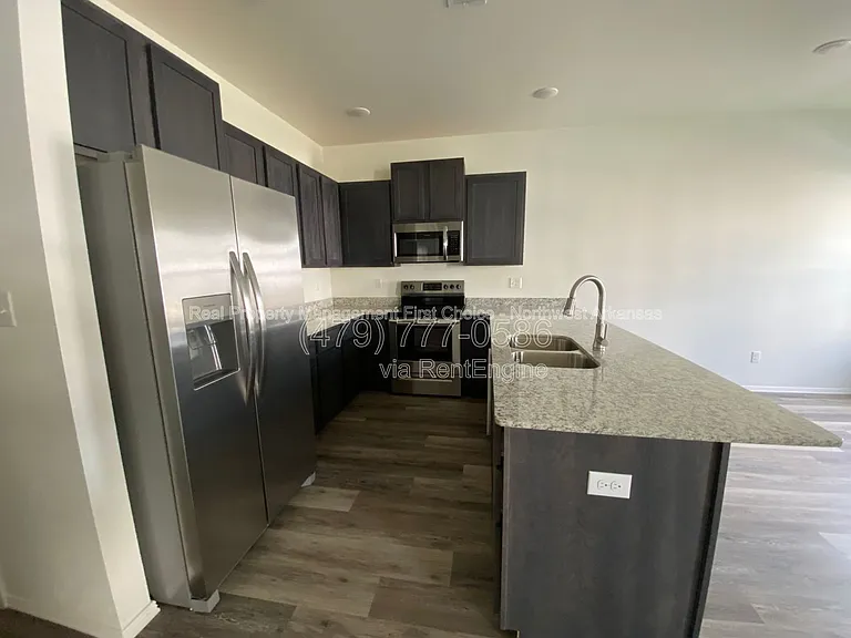 916 S Amarillo Ave #2 — Photo 6