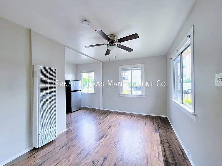 425 Redondo Ave #2 — Photo 4