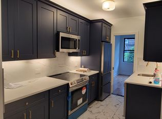 35-22 29th St #2F, Astoria, NY 11106
