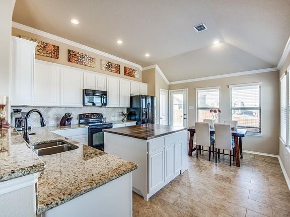 4th image of 4113 Pecan Meadow Dr