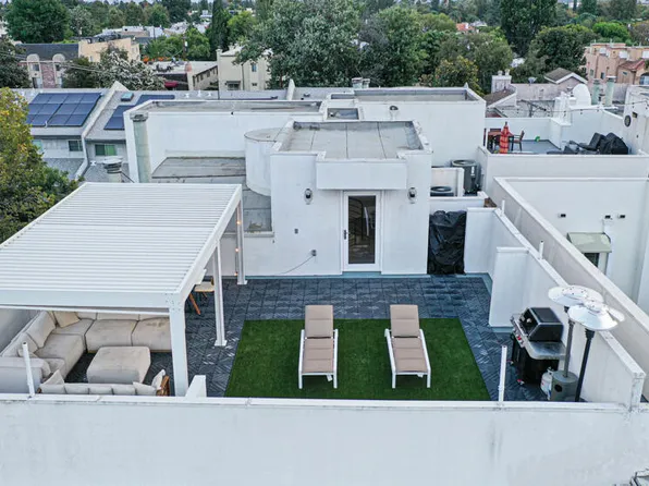 4326 Babcock Ave Unit 305, Studio City, CA 91604