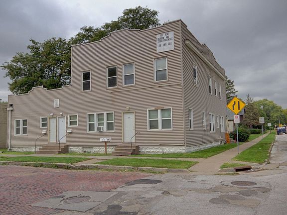 3rd image of 330 Oak St #2