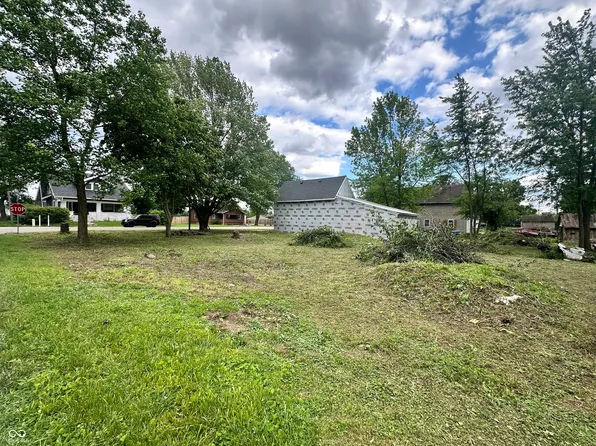 6326 N Main St, Wilkinson, IN 46186