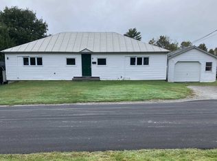 41 Hamilton Place Ext, Richford, VT 05476