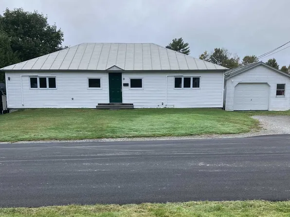 41 Hamilton Place Extension, Richford, VT 05476