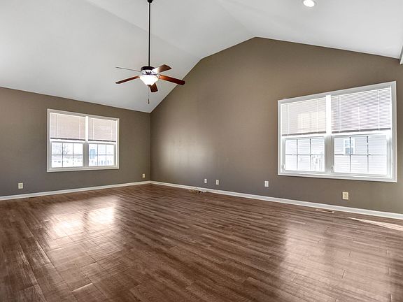 3rd image of 1041 Dwight Eisenhower Way