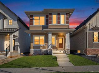 148 W Highview Gate SE, Airdrie, AB T4A 3L6