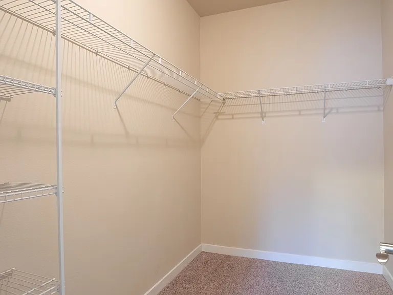 1643 Burnside Pl #C — Photo 21