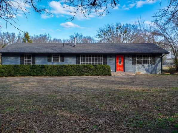 305 N Eastern St, Keene, TX 76059