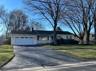 2205 Bay Shore Blvd, Rochester, NY 14622