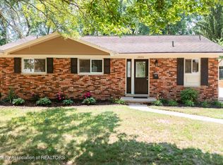 2820 Tulane Dr, Lansing, MI 48912