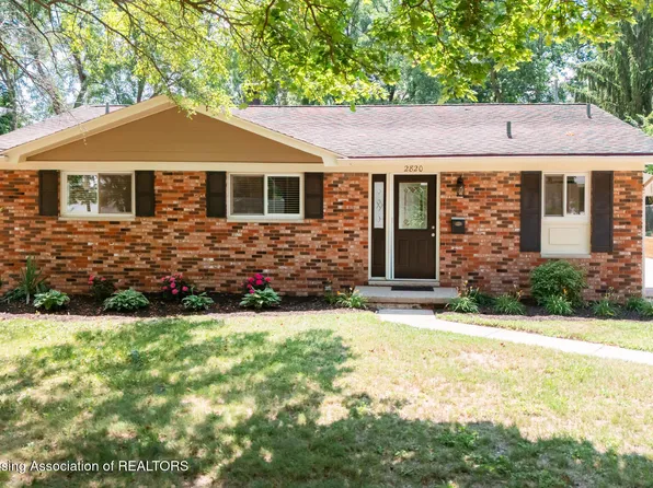 2820 Tulane Dr, Lansing, MI 48912