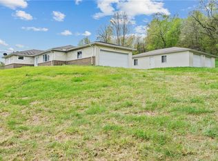 26 Shiska Ln S, Clinton, PA 15026