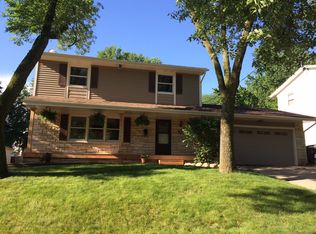 2626 Aurora Ave, Des Moines, IA 50310