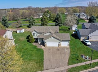 10928 Shoreline Ct, Chisago City, MN 55013
