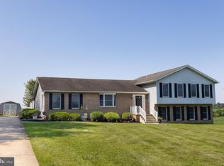 1395 Dennings Rd, New Windsor, MD 21776