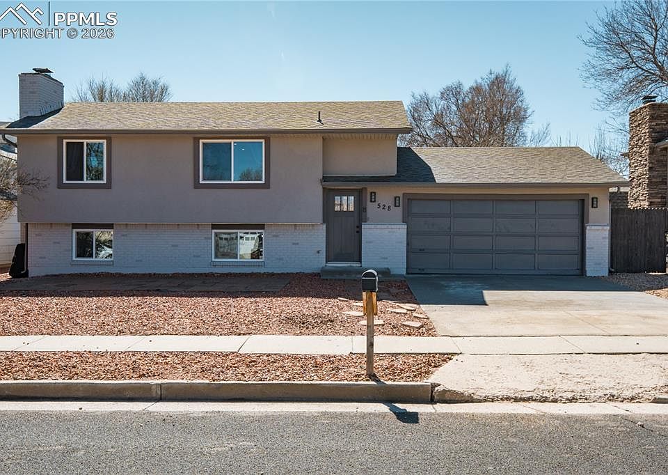 1st image of 528 Camino Del Rey