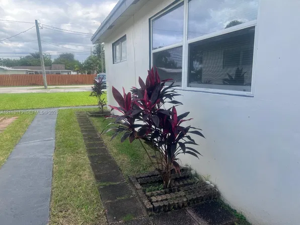 618 SW 4th Ave, Hallandale, FL 33009
