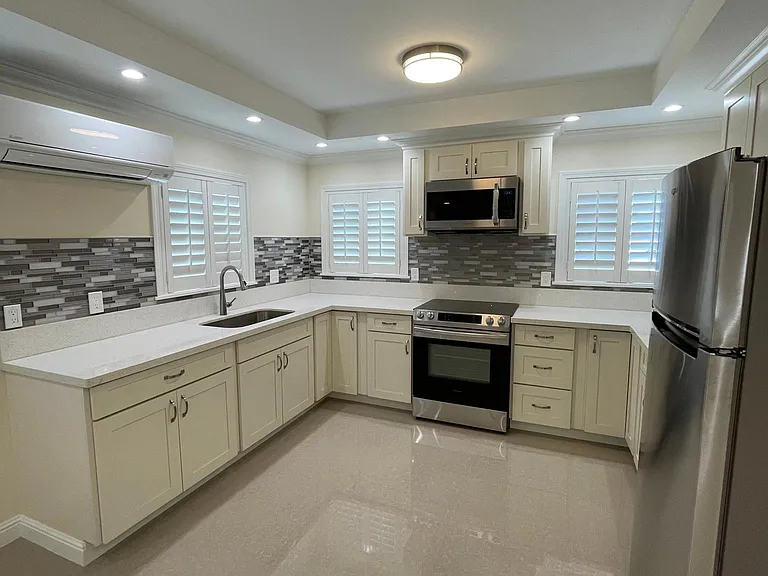5096 Kalanianaole Hwy — Photo 2