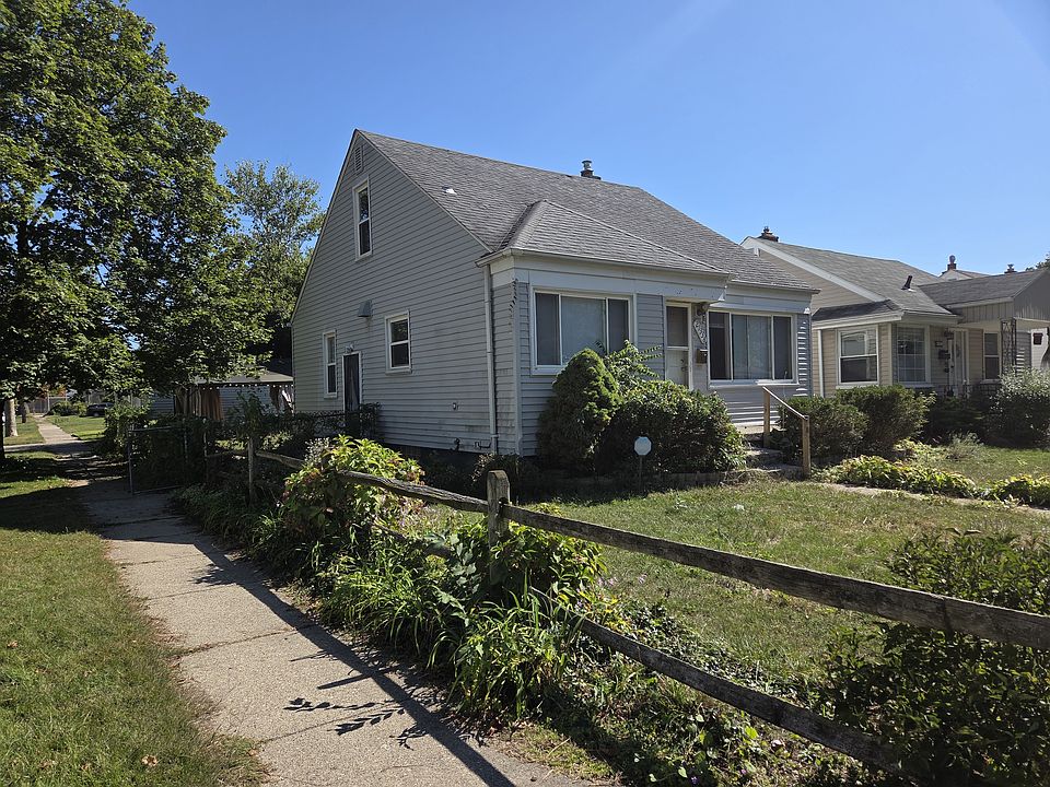 1st image of 21338 Caledonia Ave