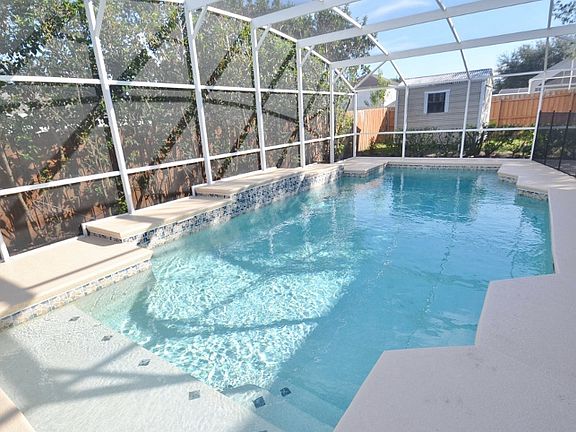 2nd image of 3230 Scenic Woods Dr