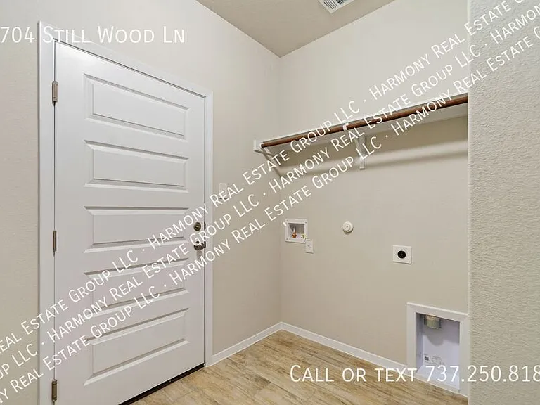 3704 Stillwood Ln — Photo 13