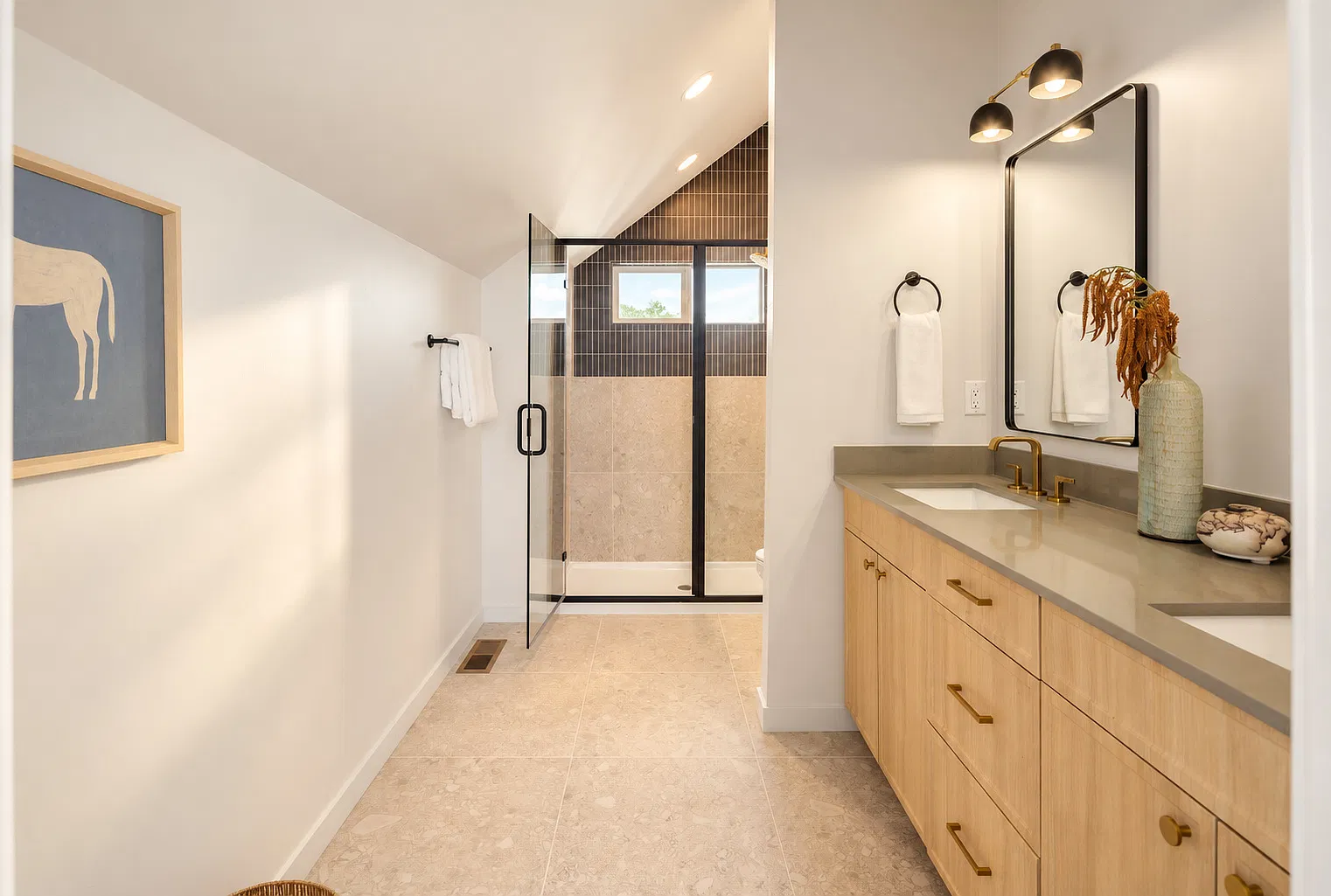 2 bed, 1500 sqft, $2,975 — Photo 4