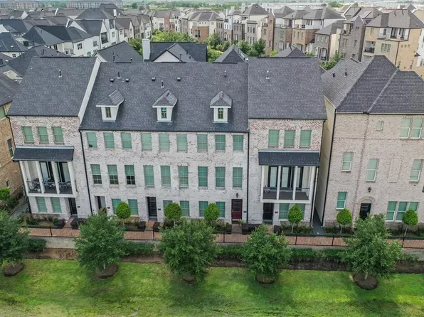 9656 Knight Rd, Houston, TX 77045