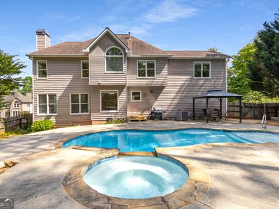 825 Yosemite Dr, Suwanee, GA, 30024