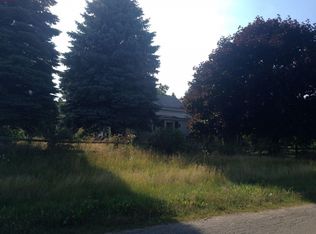 7028 Bailey Rd, Eau Claire, MI 49111