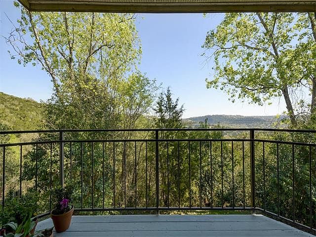 2nd image of 6000 Shepherd Mountain Cv Unit 1208