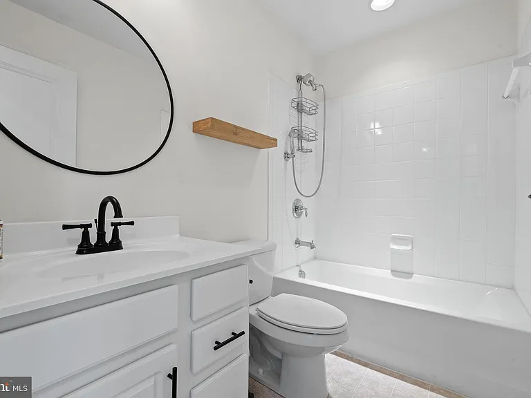 110 Topaz Dr — Photo 27