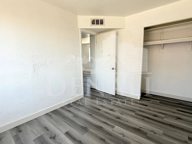 1709 W Sherman St #1 — Photo 7