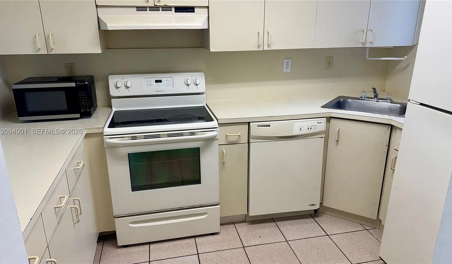 Terrazas Del Sol Condo — Photo 1