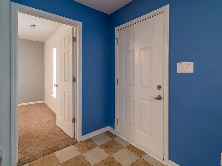 1053 Brianna Way — Photo 18