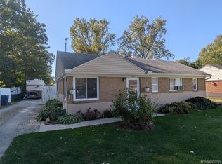 2346 Rollins St, Grand Blanc, MI 48439