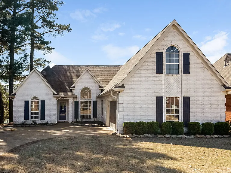 4485 Nicholas Ln — Photo 1