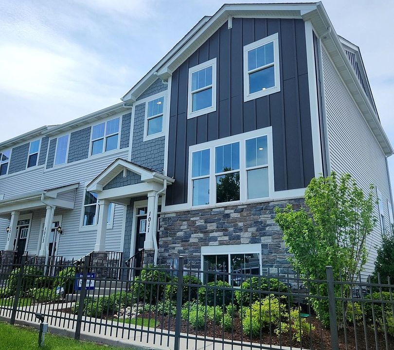 1st image of 1011 Moraine Dr #1606