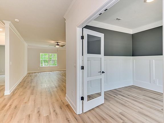 3rd image of 455 Parakeet Ct