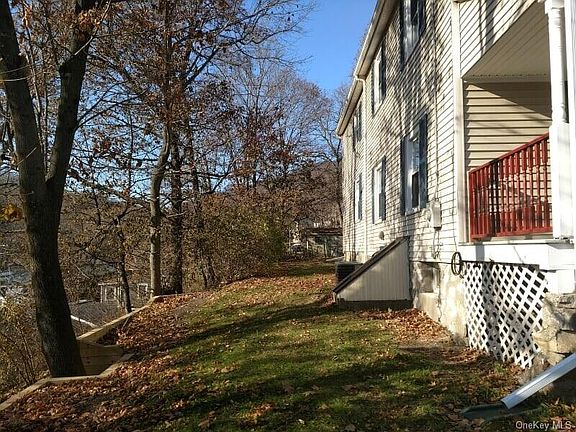 4th image of 7 Locust St