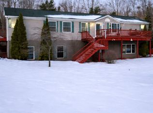 8687 Littlefield Ln, Alanson, MI 49706