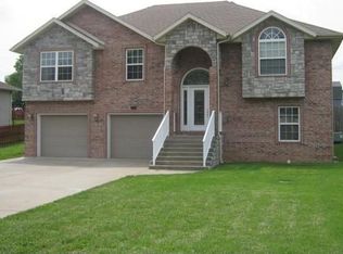 2205 S 20th Ave, Ozark, MO 65721