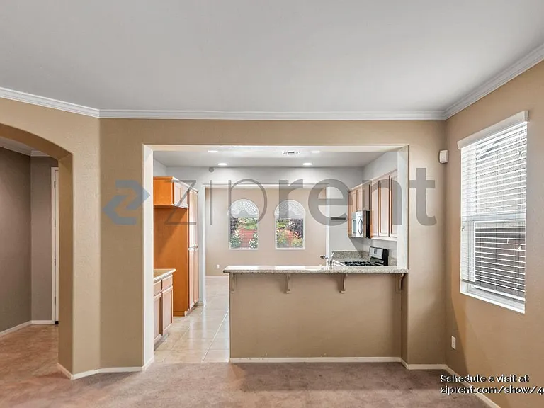 276 Colonial Trl — Photo 9