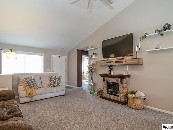 3rd image of 2800 W Kyle Ln