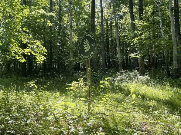 5083 Hippy Hollow Road, Potosi, WI 53820