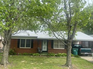 13 Grove Ave, Jackson, TN 38301